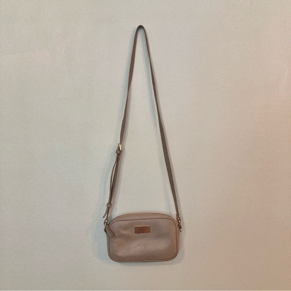 4/$10 - Dusty Neutral Purple Crossbody Purse - Picture 1 of 6